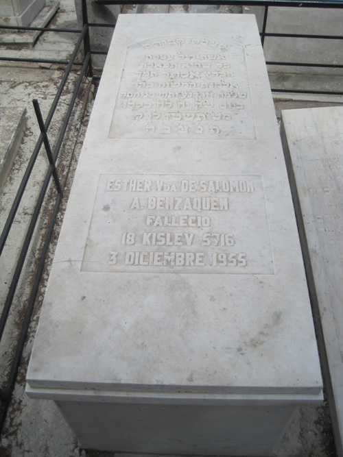 Stèle de benzaquen esther