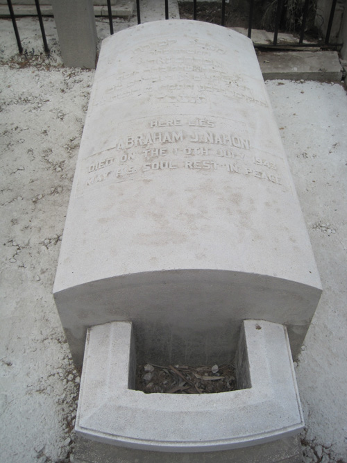 Stèle de nahon abraham