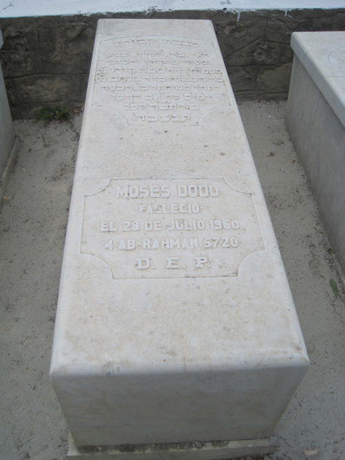 Stèle de dodo moses