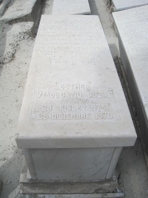 Stèle de gozal esther