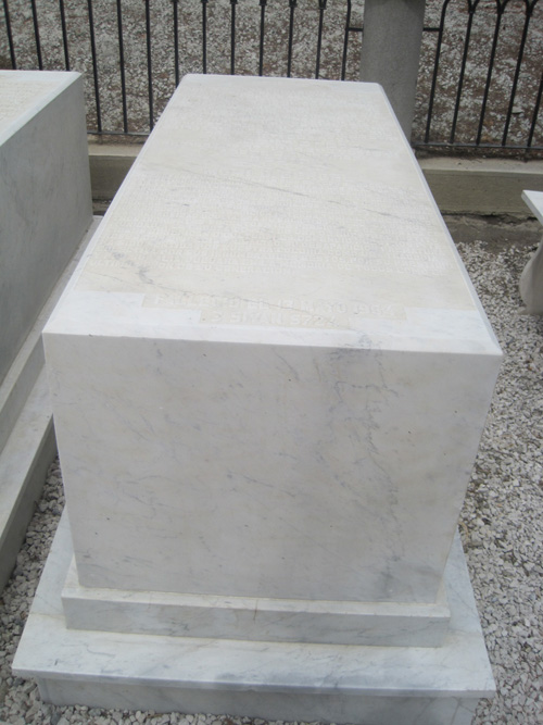 شاهدة قبر bergel momi salomon
