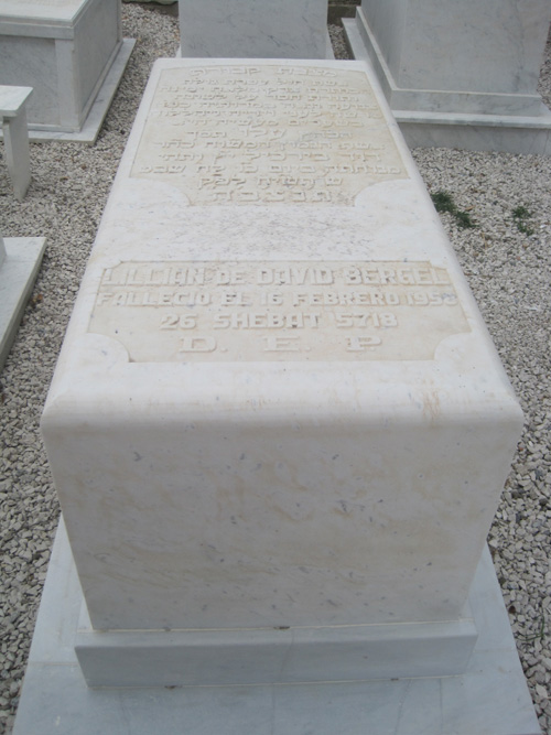 Stèle de bergel liliane