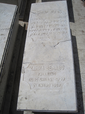 Grafsteen van benabu zahra