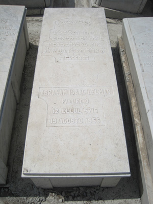מצבת delmar abraham isaac