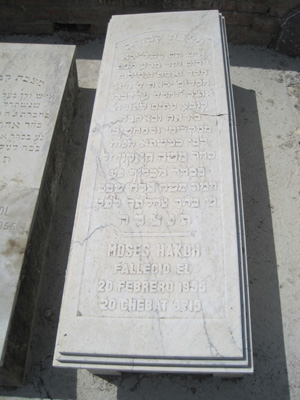 Stèle de hakon moises