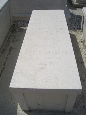 Stèle de benzaquen moise