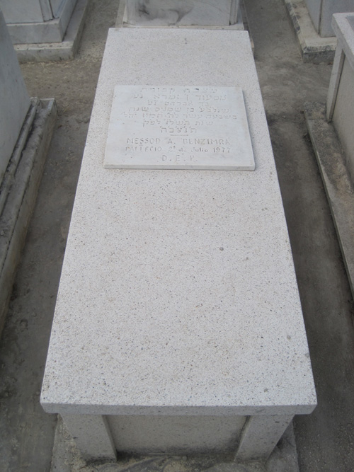 Lápide de benzimra messod