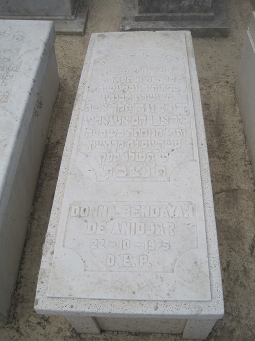 Stèle de bendayan donna