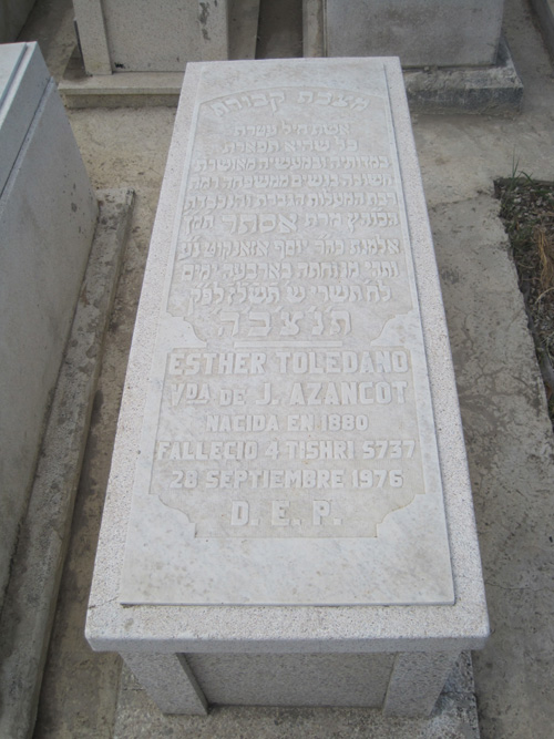 Stèle de toledano esther