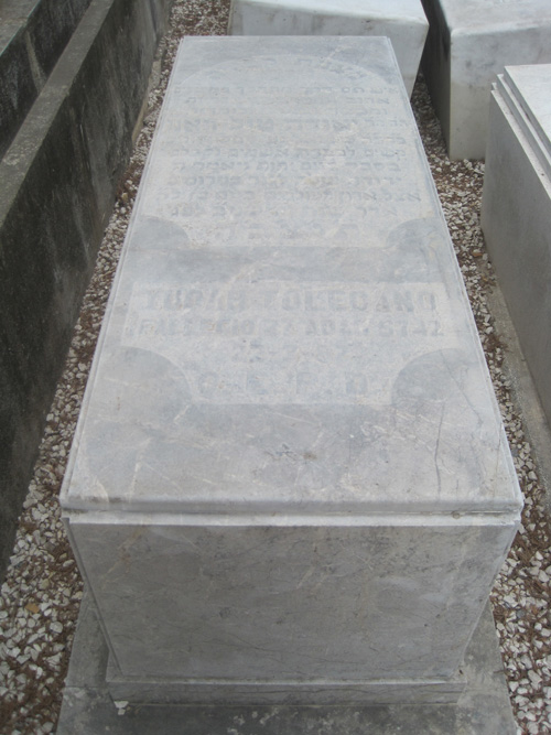 Stèle de toledano yudah
