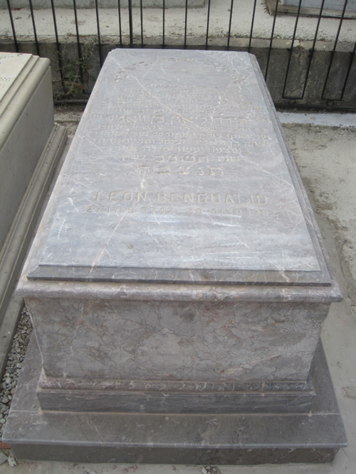 Stèle de bengualid leon