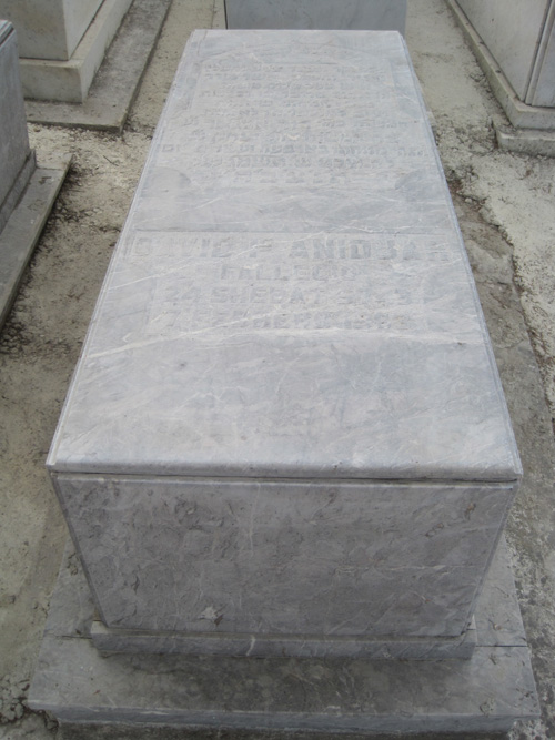 מַצֵּבה פון anidjar david