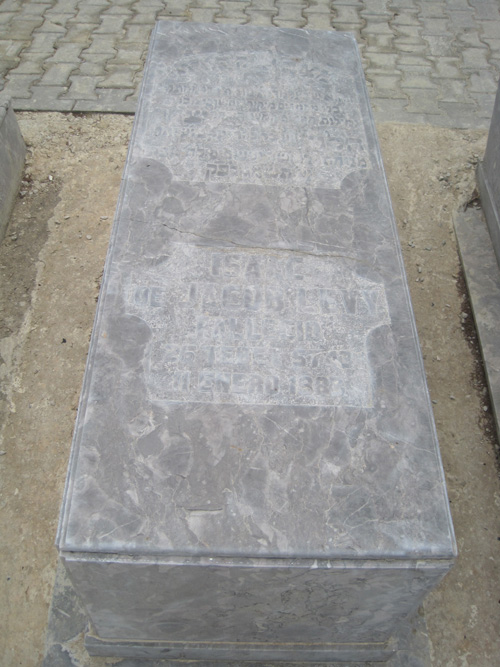 Stèle de levy isaac