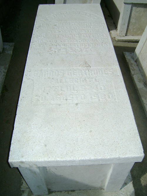 Stèle de gardos gertrude