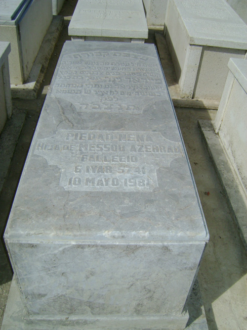 Stèle de azerrad piedad nena