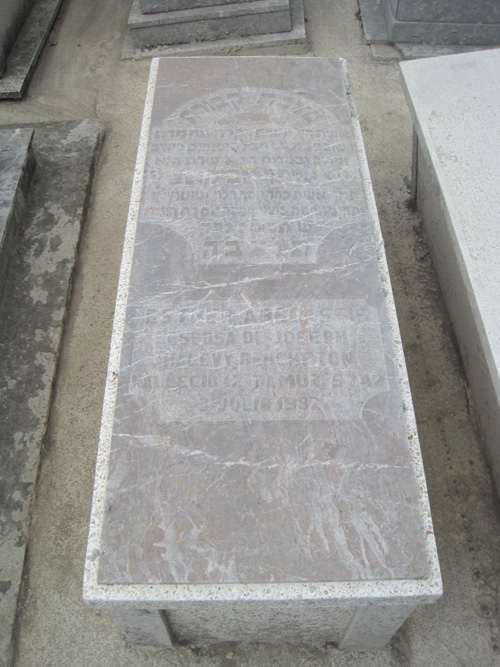 Stèle de abecassis esther