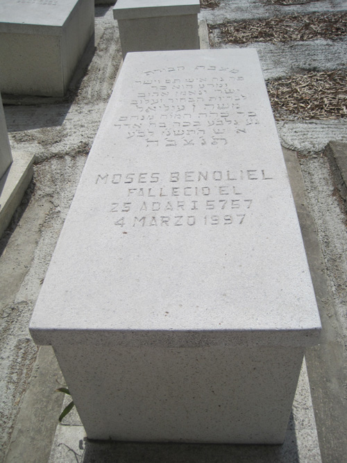 Grabstein von benoliel moses