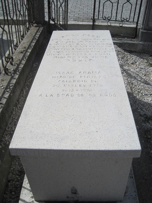 Stèle de arama isaac