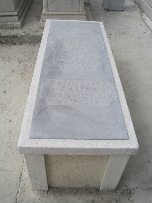 Stèle de cazes sara