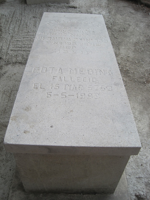 Stèle de medina cota