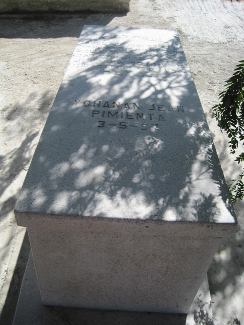 Stèle de pimienta yohanan jean