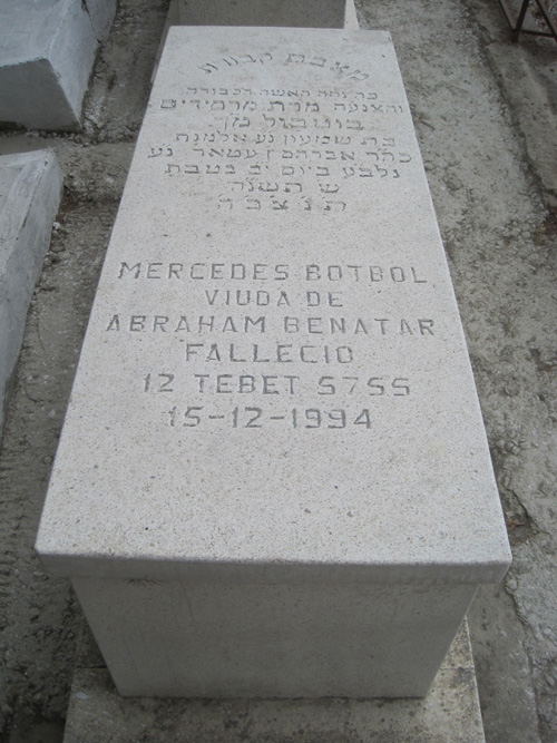 Stèle de botbol mercedes