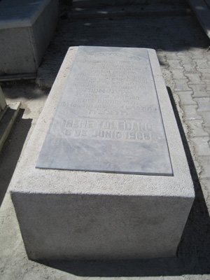 Stèle de toledano irene