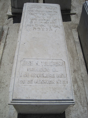 Stèle de toledano jose