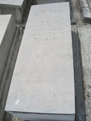 Stèle de pinto abraham