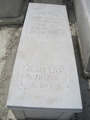 Stèle de cazes nejma