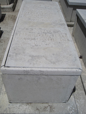 Stèle de elbaz esther