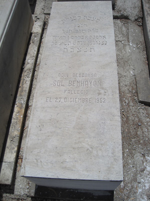Stèle de benhayon sol
