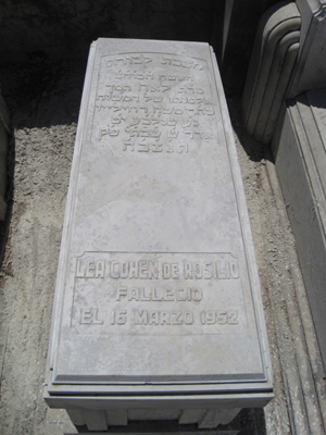Lápide de rosilio lea