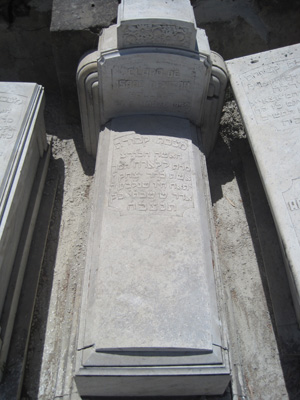 Stèle de benitah clara