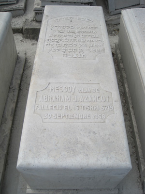 Stèle de azancot messody
