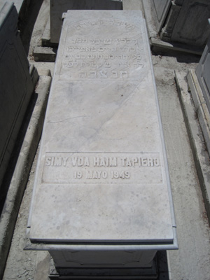Lápide de tapiero simy