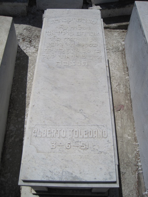 Stèle de toledano alberto