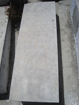 מצבת adrienne jacob
