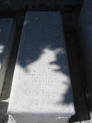 Lápide de ezaoui isaac