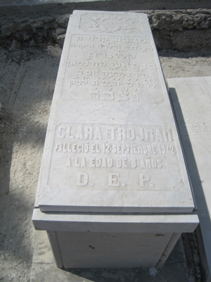 Stèle de trodjman clara