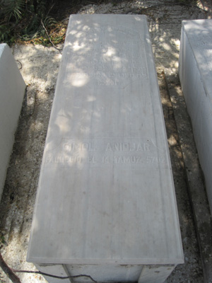 Stèle de anidjar gimol