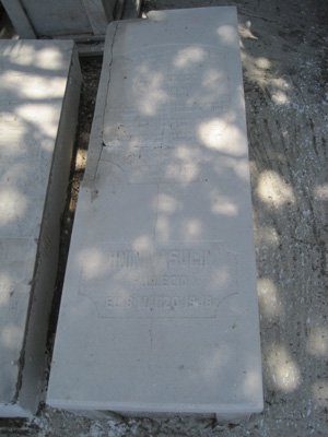 شاهدة قبر asulin hnina