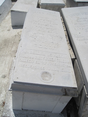 Stèle de toledano bellida