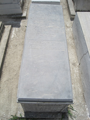 Stèle de yahni joseph