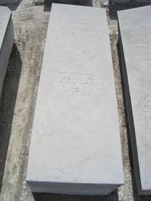 Stèle de lovicki moses