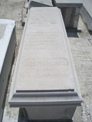 Grafsteen van benarroch mojluf