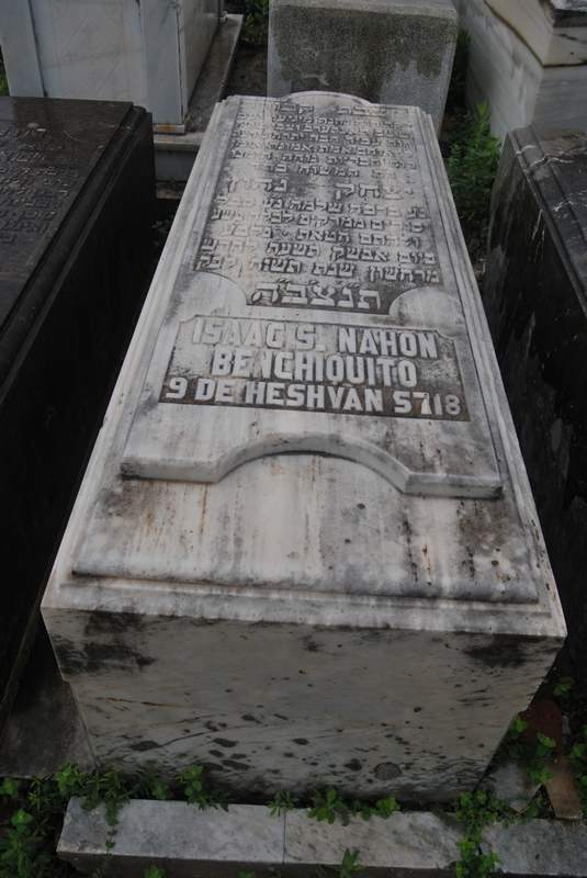 Lápide de nahon benchiquito isaac