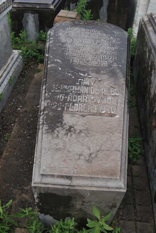 Stèle de albo simy