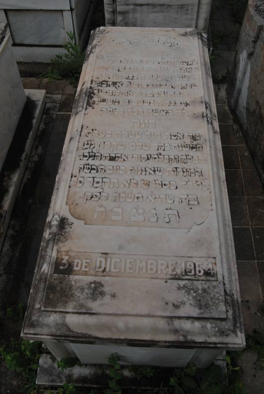 מצבת chocron dona