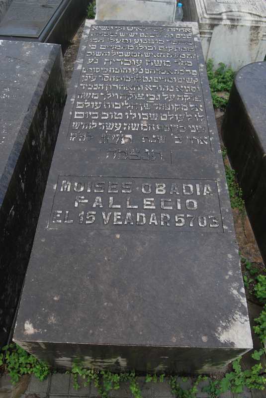 obadia moses fejfája